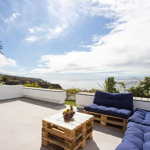 https://home2book-stunning-apt-seaview-pool-la-victoria.in-canary-islands.com