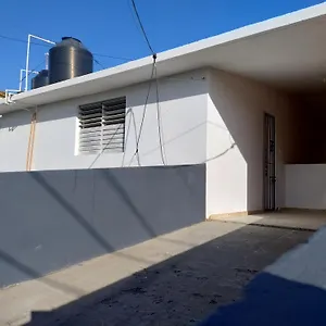 Centrally Located, 50 Mts From El Malecón. Apartamento